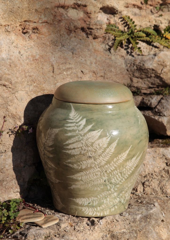 Urne "Fougère" - 3.3 litres
Grès, empreintes sur engobes et émail